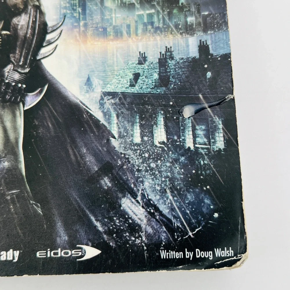 Batman Arkham Asylum BradyGames Signature Series Strategy Guide PS3 Xbox 360 PC